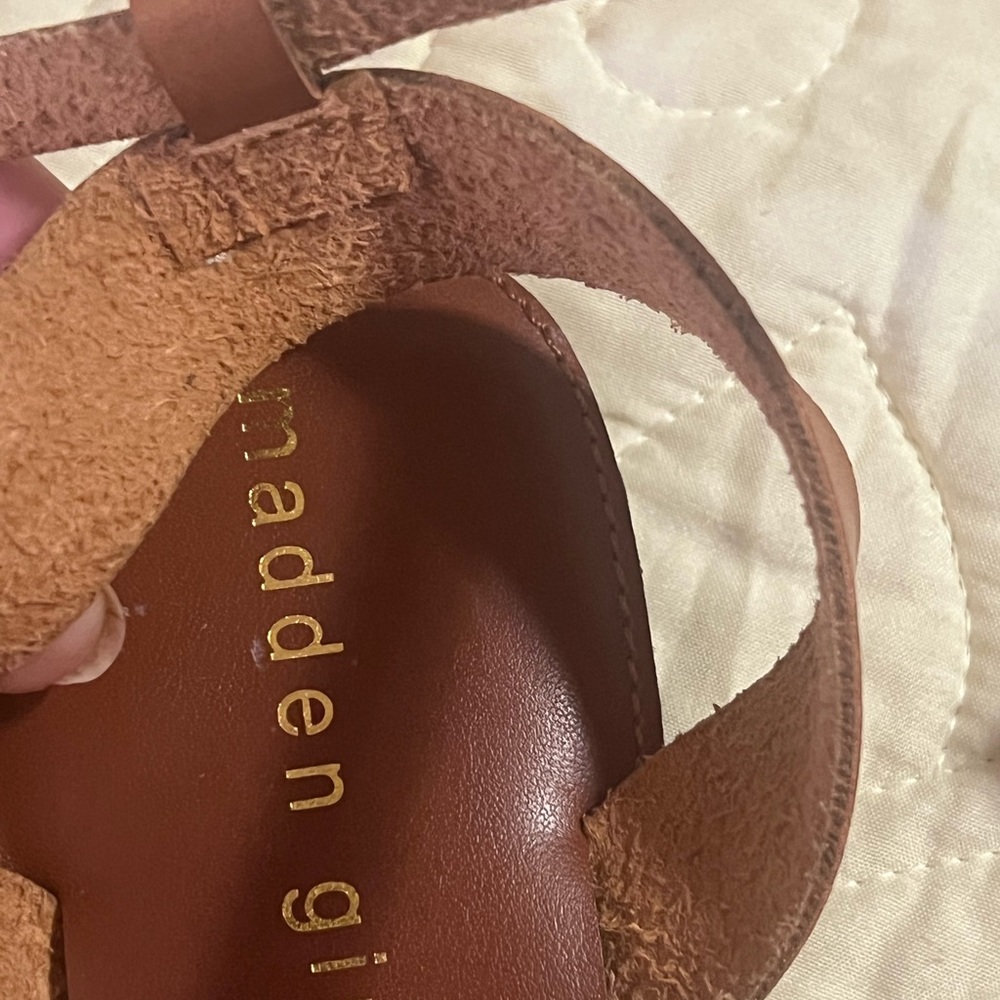 Sandals - Picture 5 of 5